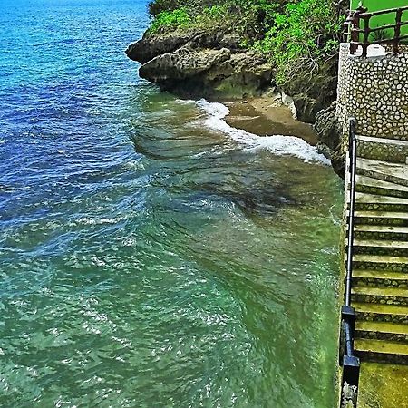 Agua Villa Cebu Esterno foto
